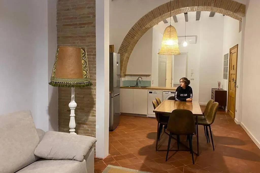 Casa Moner Loft edifici històric centre medieval de Castelló Castello  D'Empuries Appartamento
